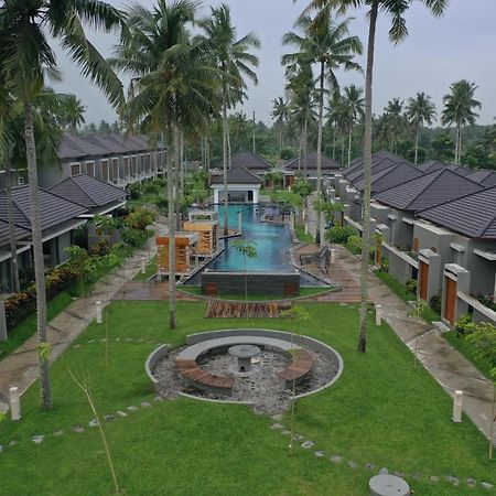 The Allure Villas Managed By Sahid Pangandaran Bagian luar foto